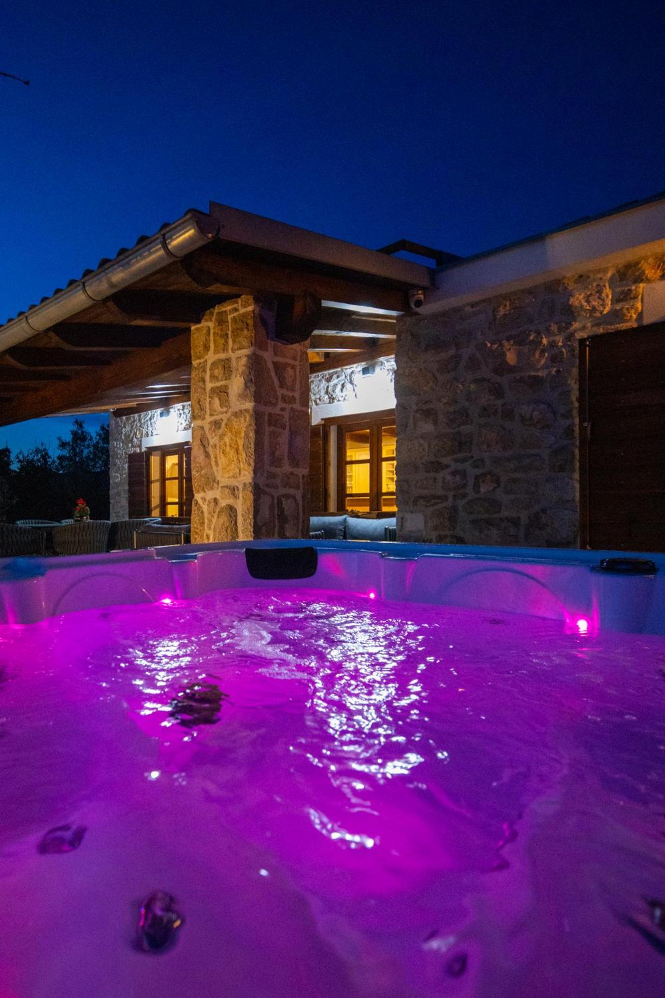 Holiday Home Svemir ドラゲ エクステリア 写真