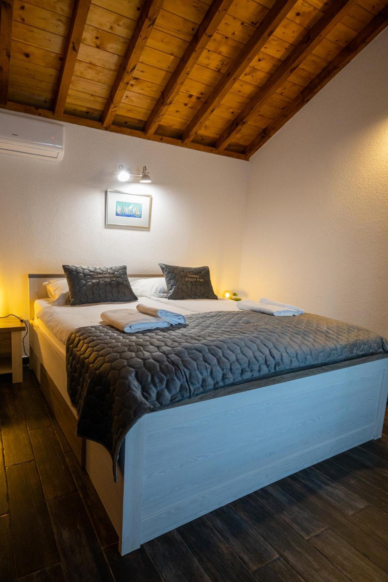 Holiday Home Svemir ドラゲ エクステリア 写真