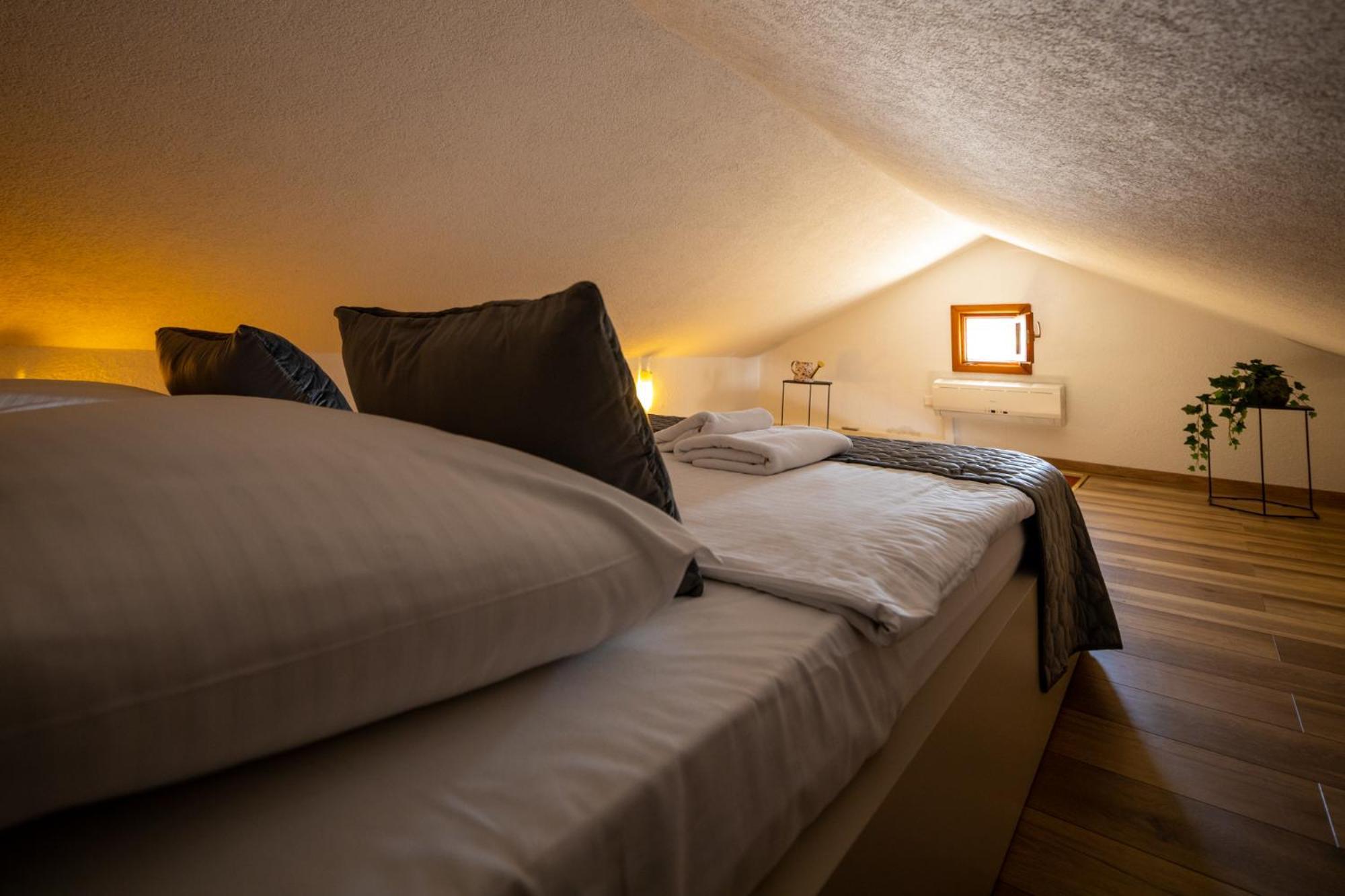 Holiday Home Svemir ドラゲ エクステリア 写真